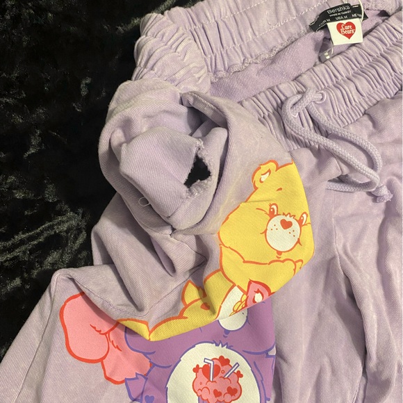 BERSHKA CARE BEAR SHORTS - Picture 5 of 6